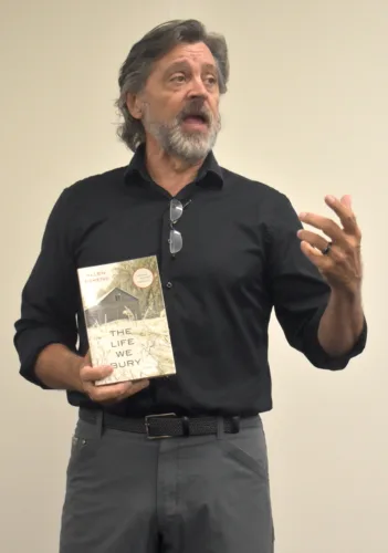 Bestselling author Allen Eskens visits Marshalltown Public Library Monday